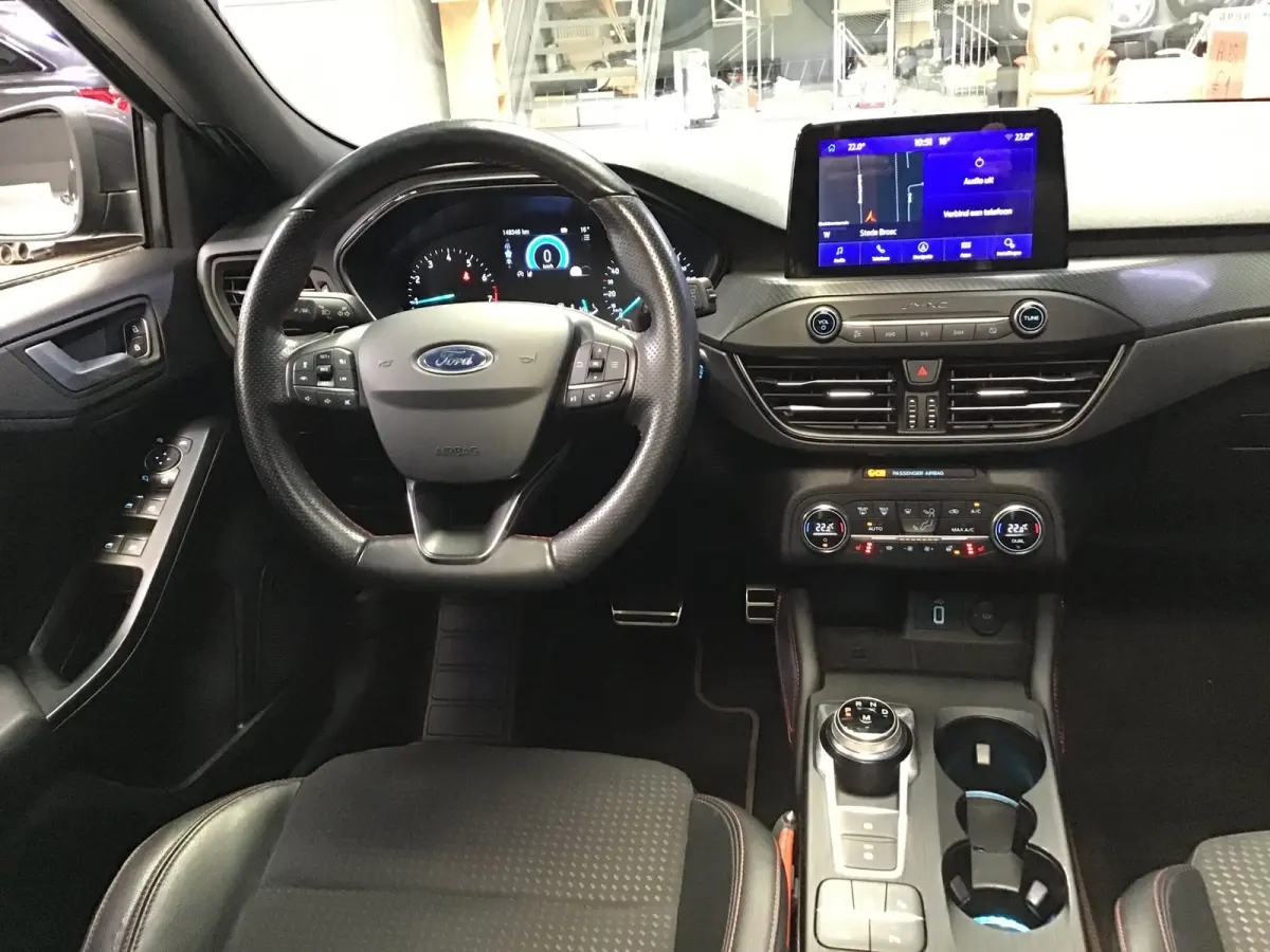 1.5 EcoBoost ST Line Busines I Panodak I 2e Eigen I 150PK I Carplay I B&O I Camera I 18inch I HalfLeder I Navi I Keyles