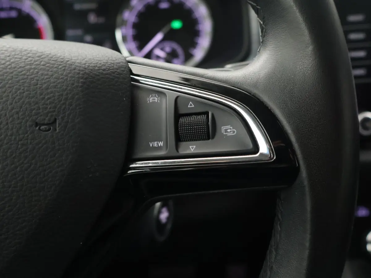 1.5 TSI DSG LIMITED + CANTON AUDIO | TREKHAAK | ADAPTIVE CRUISE | STOELVERW. | CAMERA | CARPLAY