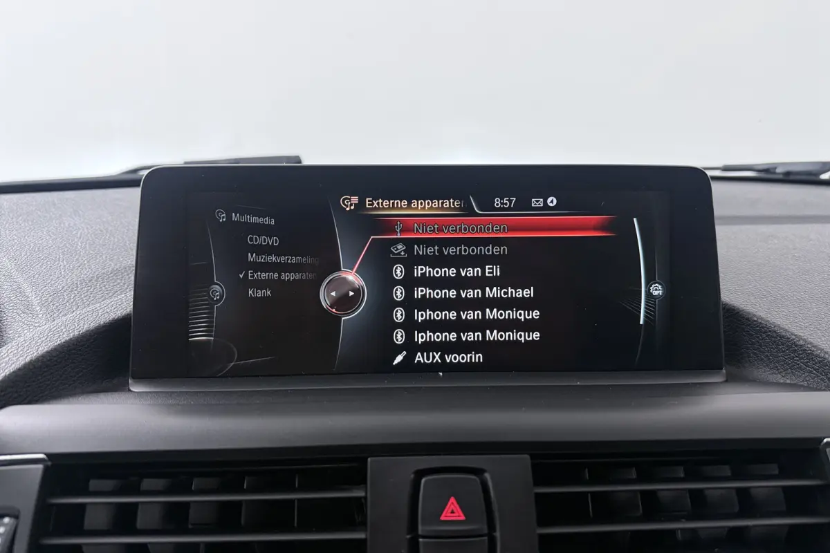 118i M Sport (PANORAMADAK, GROOT-NAVIGATIE, STOELVERWARMING, DEALER ONDERHOUDEN)