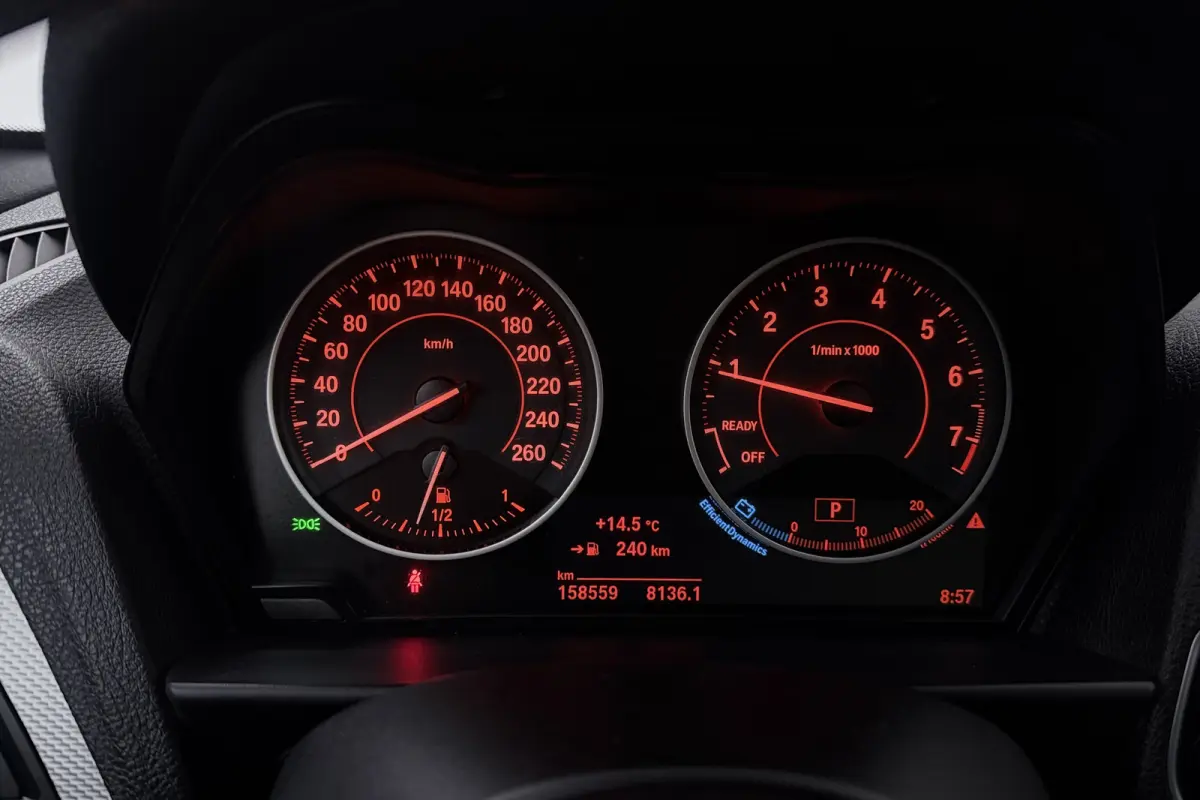118i M Sport (PANORAMADAK, GROOT-NAVIGATIE, STOELVERWARMING, DEALER ONDERHOUDEN)