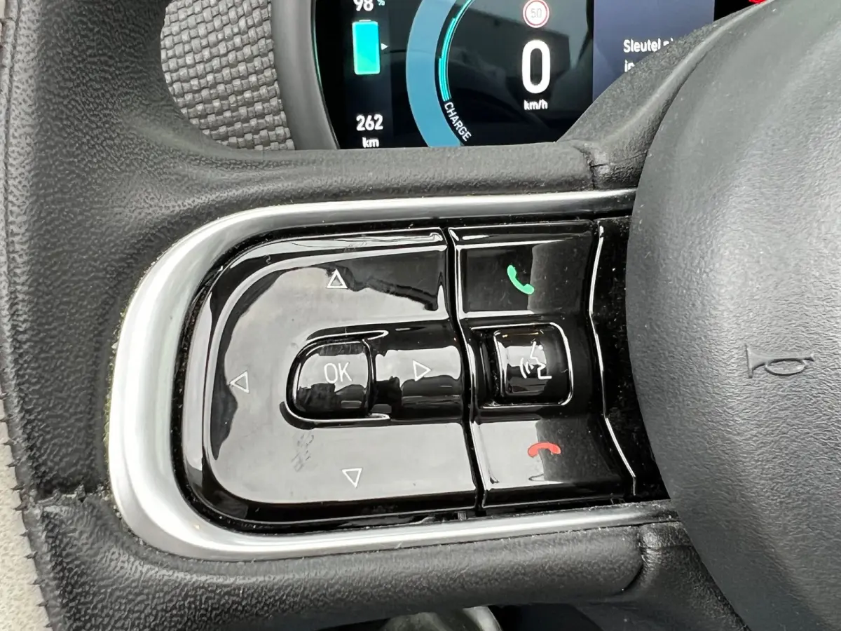 La Prima 42 kWh Automaat Cabriolet | Incl BTW | 120 PK | Apple CarPlay | Achteruitrijd Camera | Navigatie | 17" LM Velgen | Leder Int | LED | 1e Eigenaar!