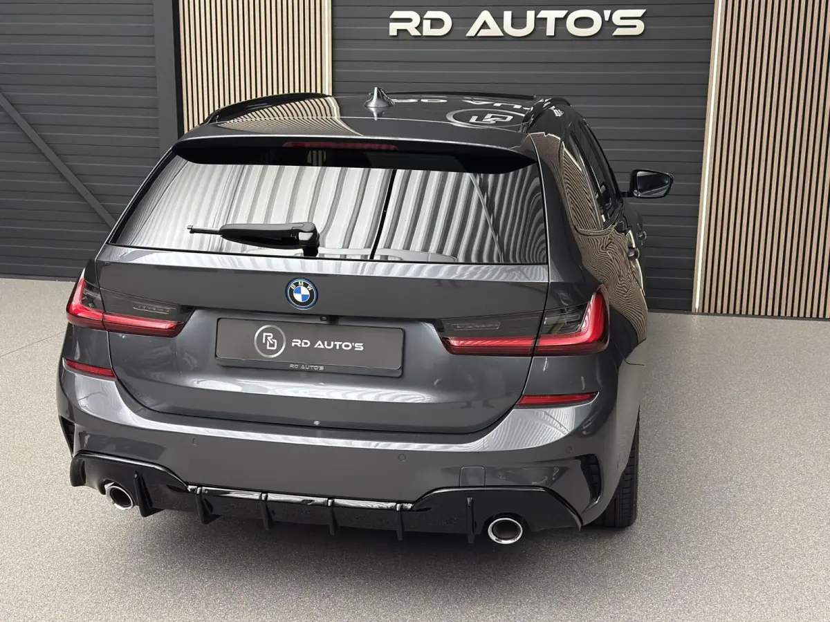 330e M Sport/ Laser/ Pano/ 360°/ Trekhaak/ HUD