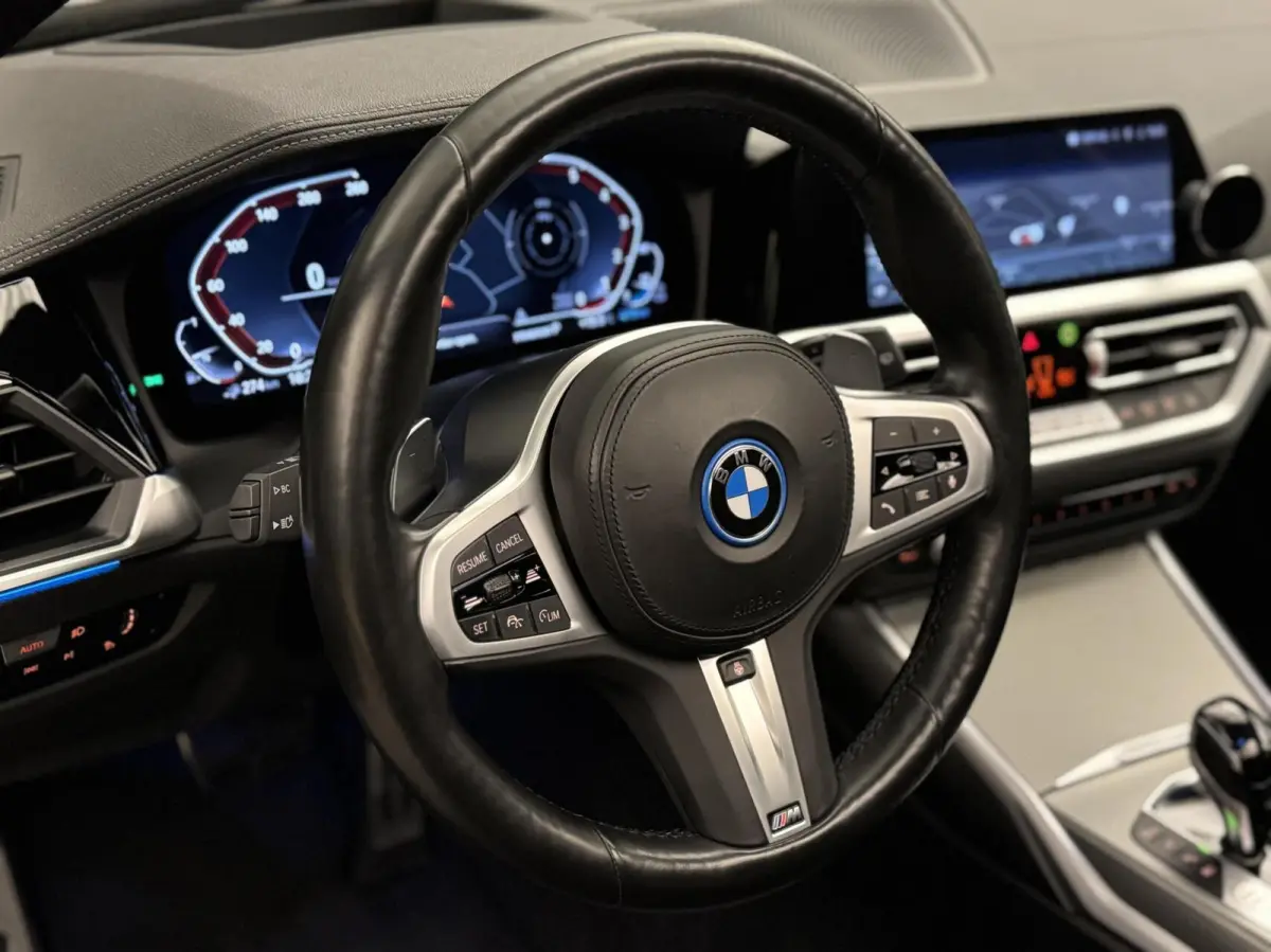 330e M Sport/ Laser/ Pano/ 360°/ Trekhaak/ HUD
