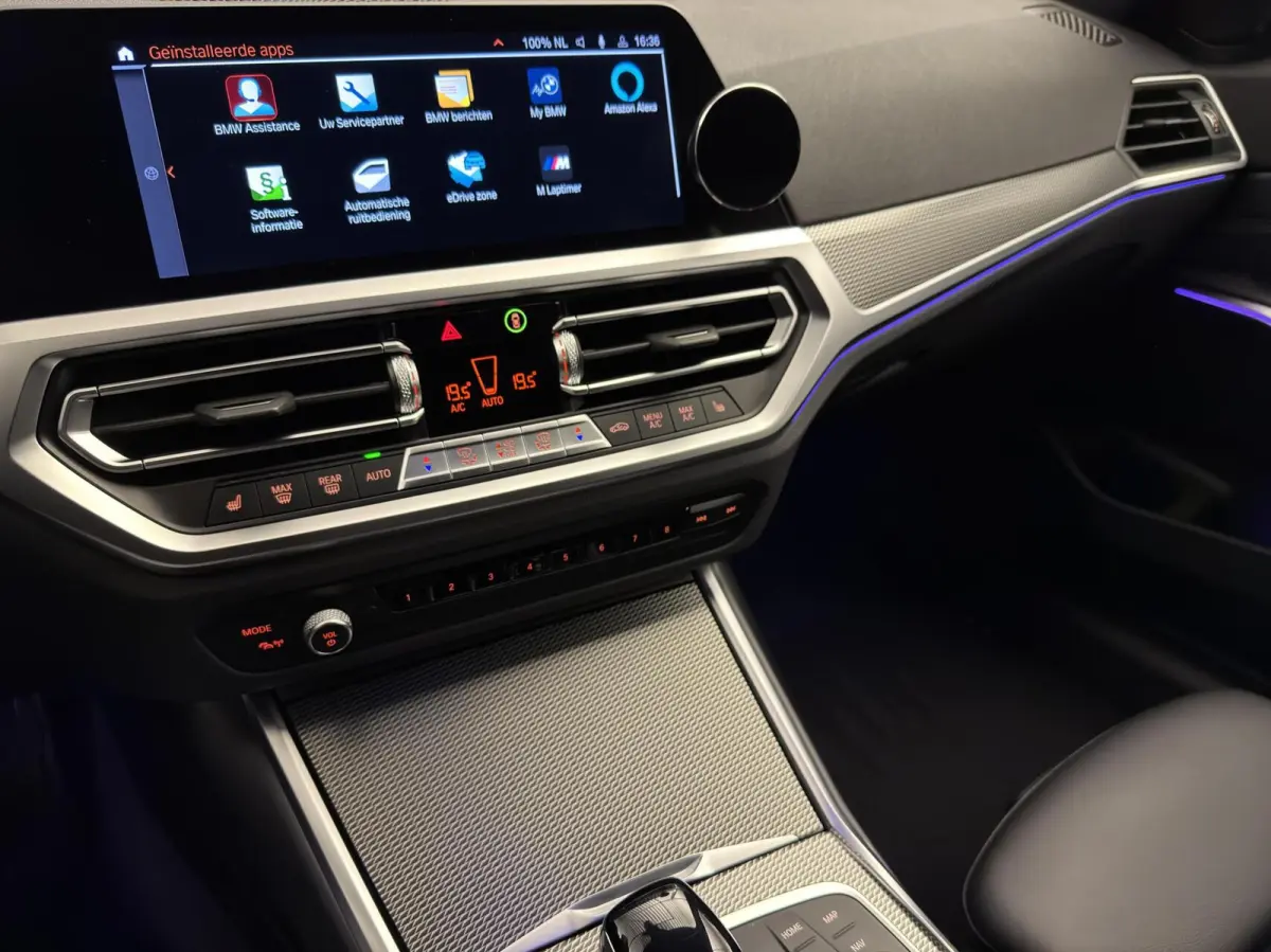 330e M Sport/ Laser/ Pano/ 360°/ Trekhaak/ HUD