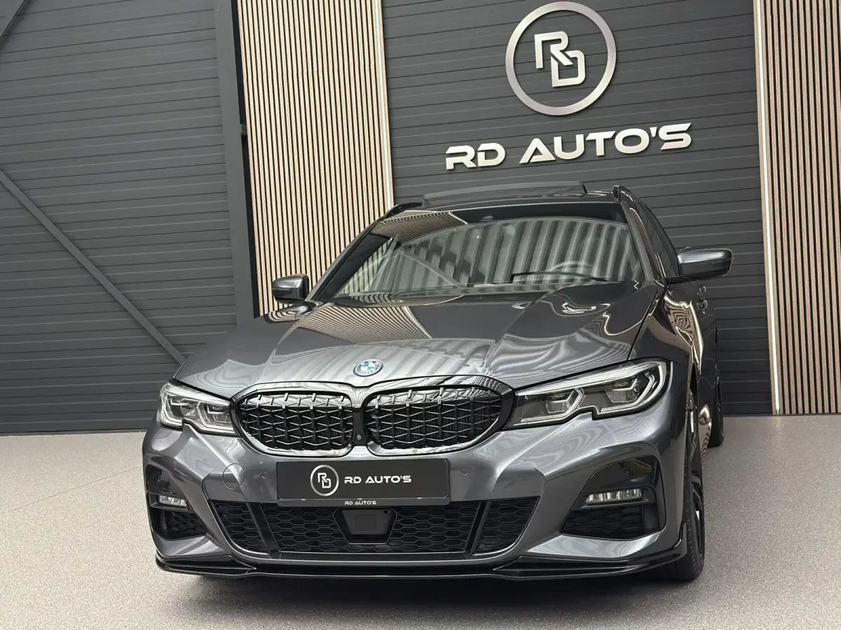 330e M Sport/ Laser/ Pano/ 360°/ Trekhaak/ HUD