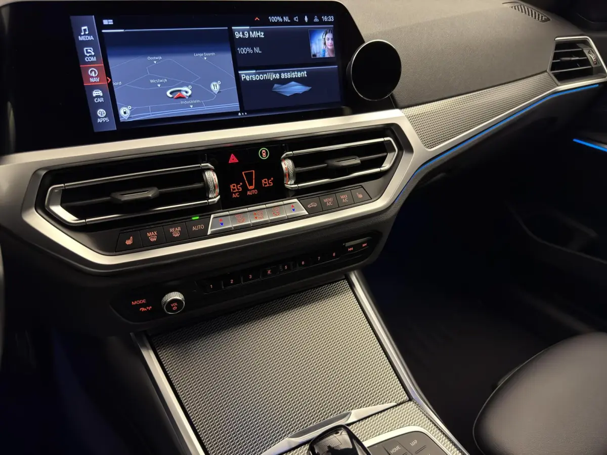 330e M Sport/ Laser/ Pano/ 360°/ Trekhaak/ HUD