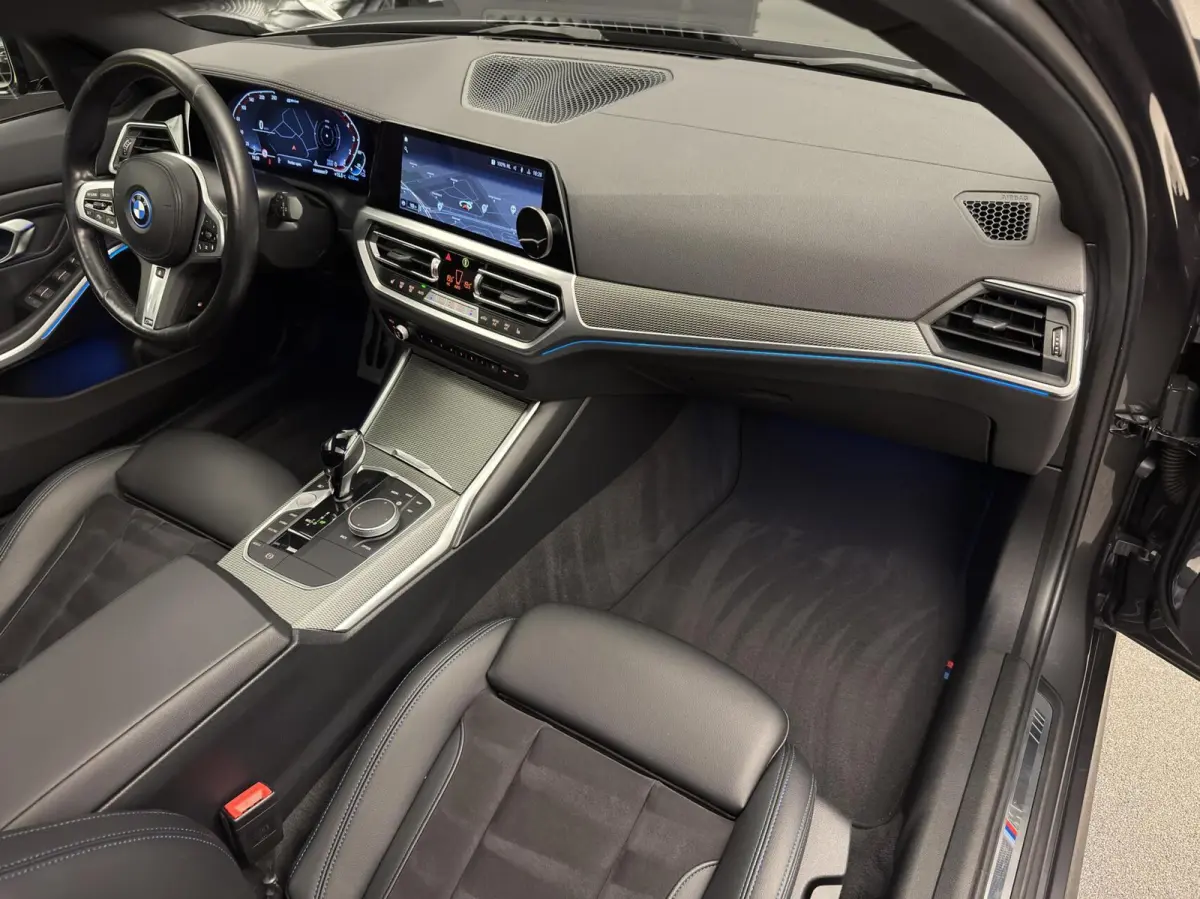 330e M Sport/ Laser/ Pano/ 360°/ Trekhaak/ HUD