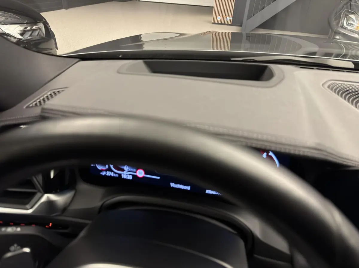 330e M Sport/ Laser/ Pano/ 360°/ Trekhaak/ HUD