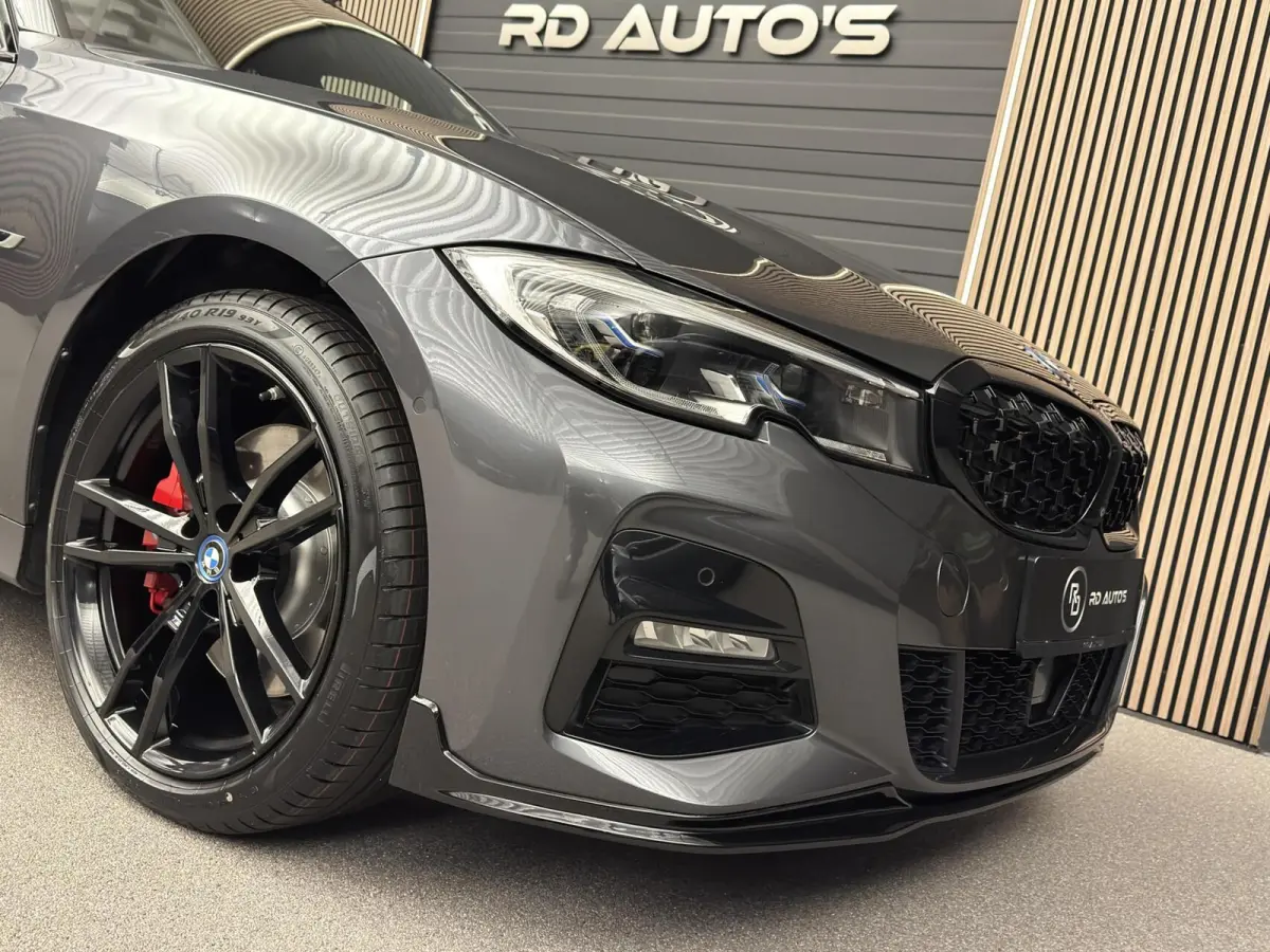 330e M Sport/ Laser/ Pano/ 360°/ Trekhaak/ HUD