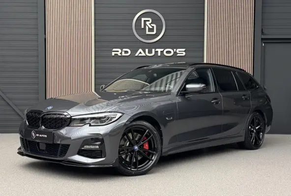 330e M Sport/ Laser/ Pano/ 360°/ Trekhaak/ HUD