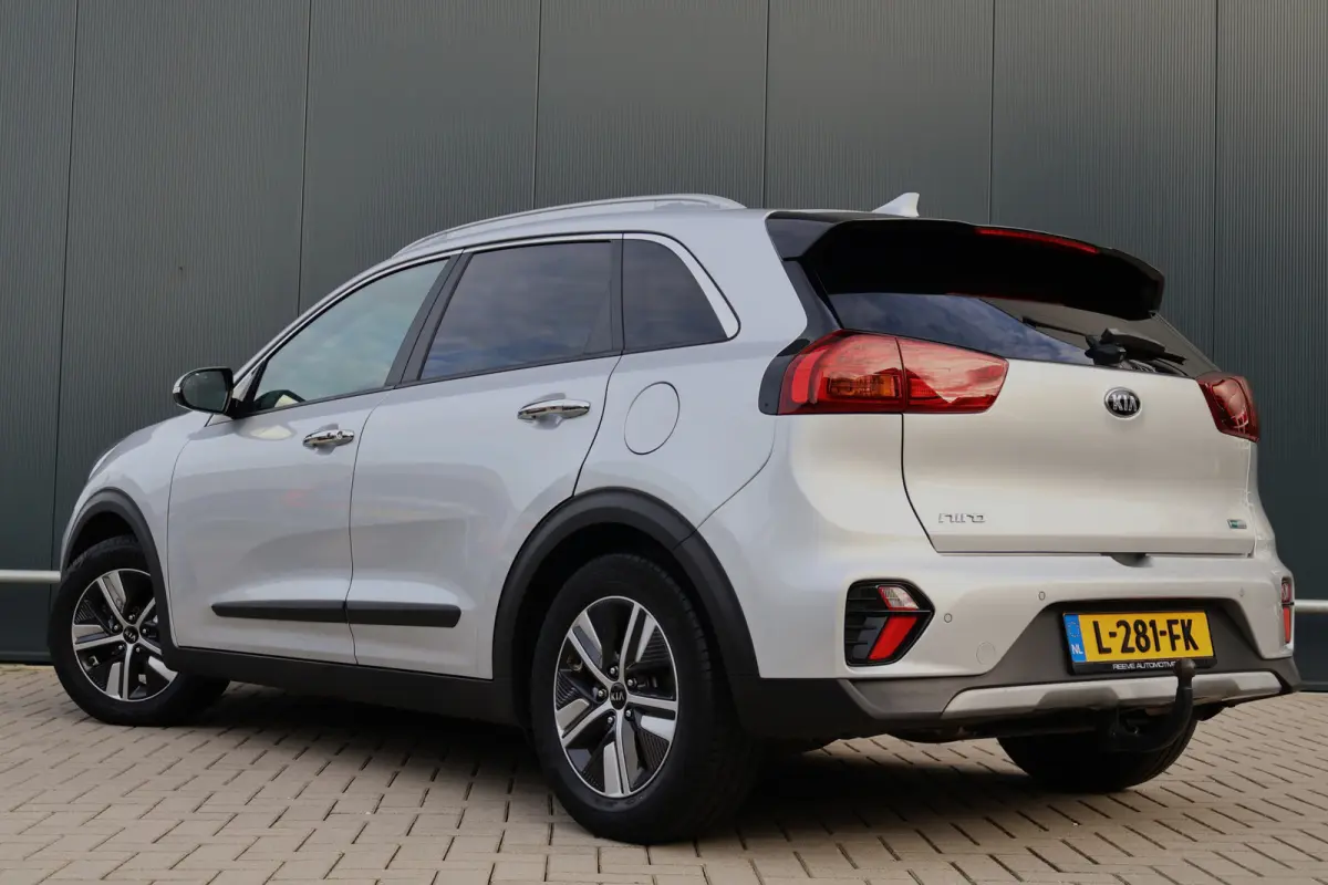 1.6 GDi Hybrid ExecutiveLine | Trekhaak | Stoelverwarming & ventilatie | Schuif- / kanteldak | Adaptieve Cruise | Camera