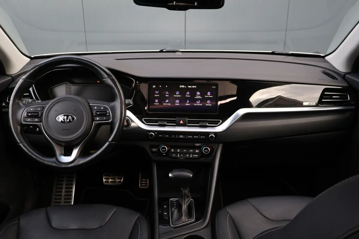 1.6 GDi Hybrid ExecutiveLine | Trekhaak | Stoelverwarming & ventilatie | Schuif- / kanteldak | Adaptieve Cruise | Camera
