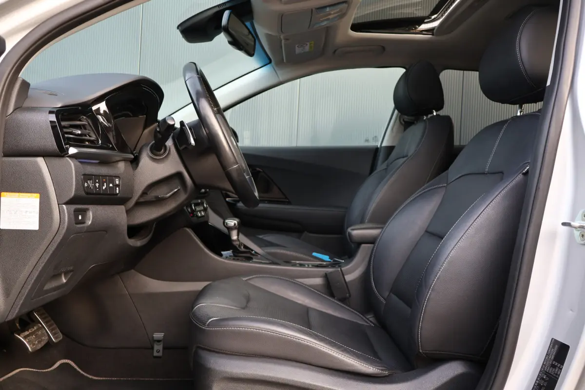 1.6 GDi Hybrid ExecutiveLine | Trekhaak | Stoelverwarming & ventilatie | Schuif- / kanteldak | Adaptieve Cruise | Camera