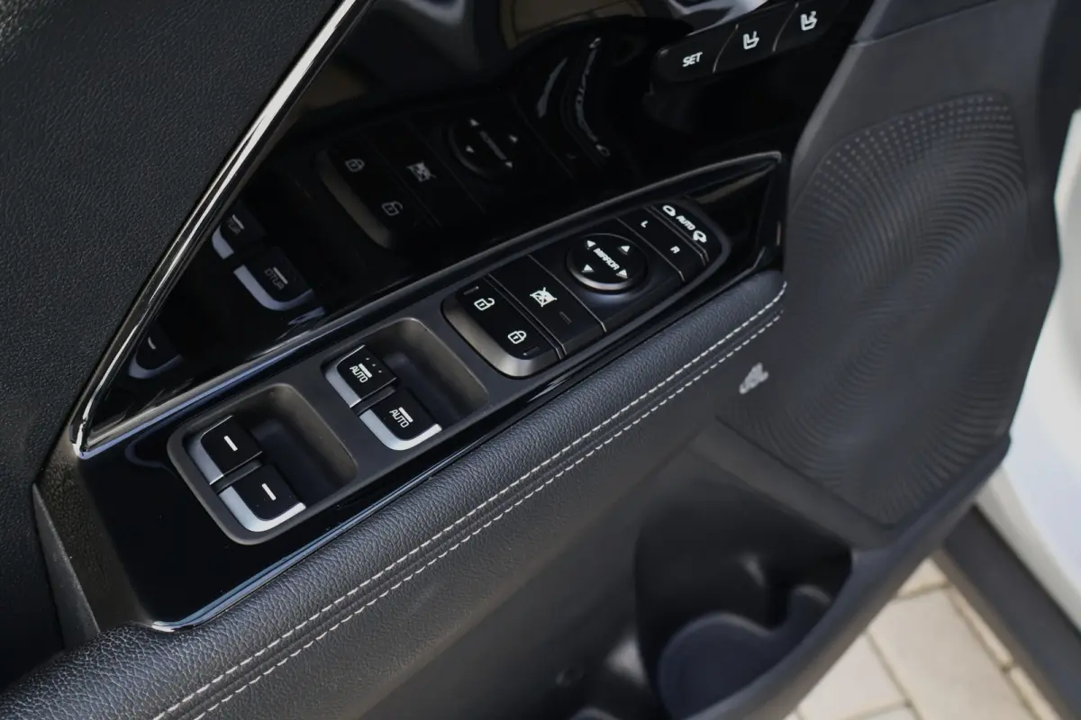 1.6 GDi Hybrid ExecutiveLine | Trekhaak | Stoelverwarming & ventilatie | Schuif- / kanteldak | Adaptieve Cruise | Camera