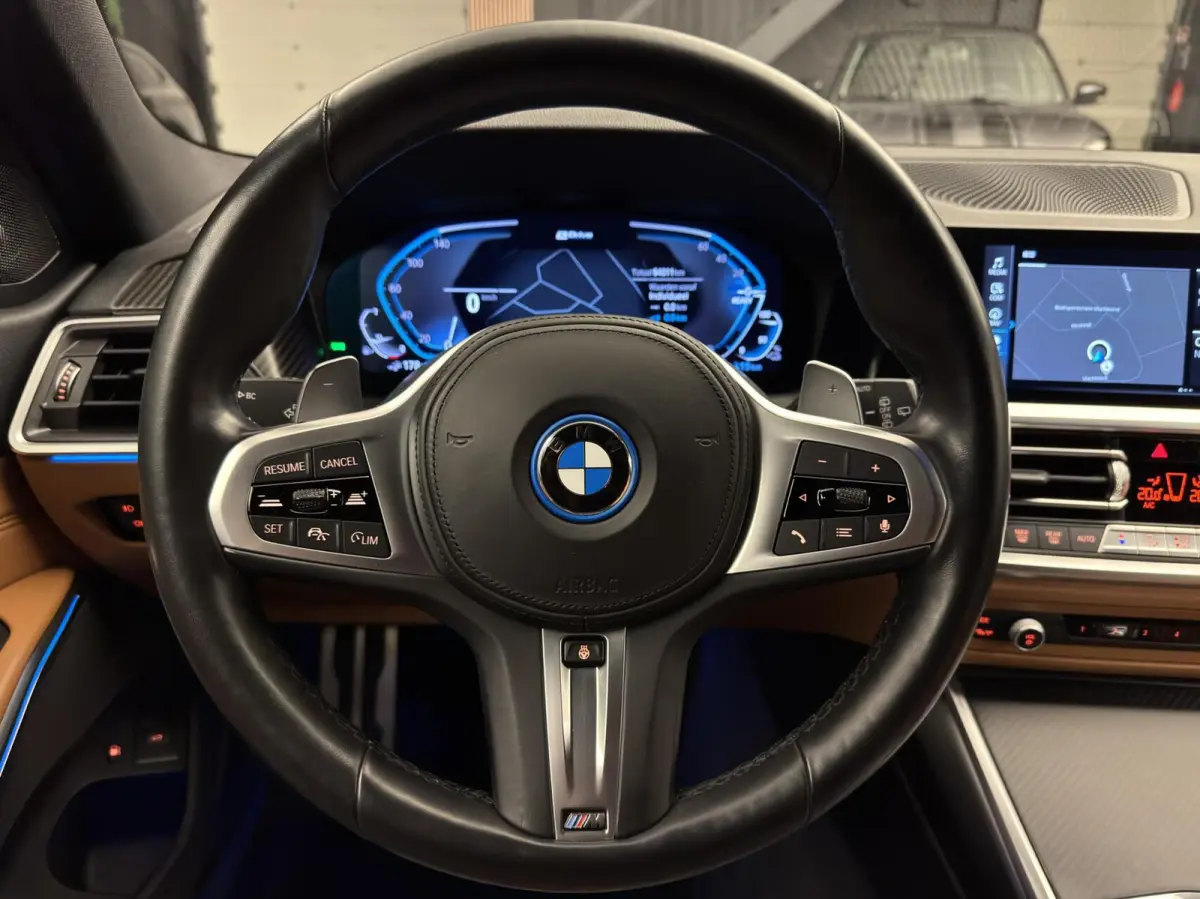 330e xDrive/ M Sport/ Laser/ Trekhaak/ M Stoelen/ H/K
