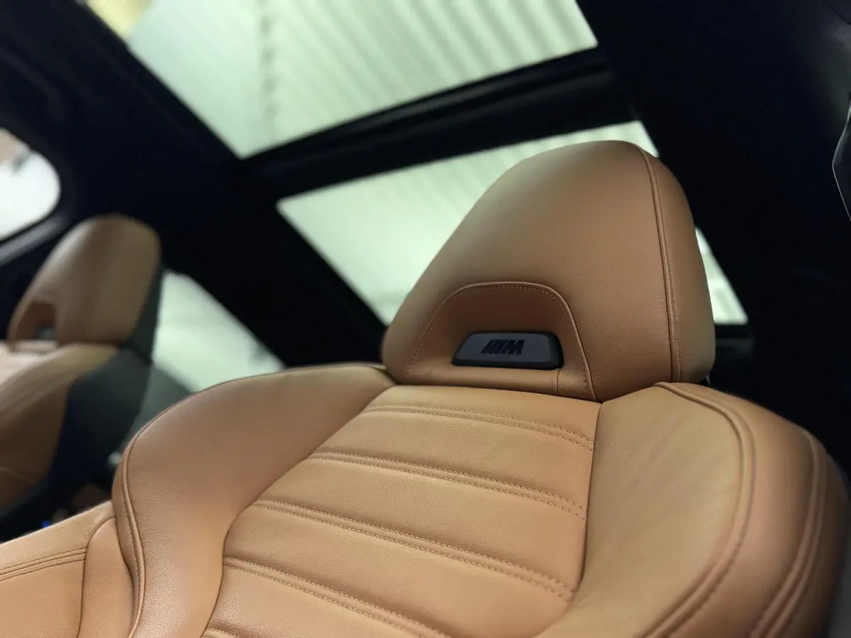 330e xDrive/ M Sport/ Laser/ Trekhaak/ M Stoelen/ H/K
