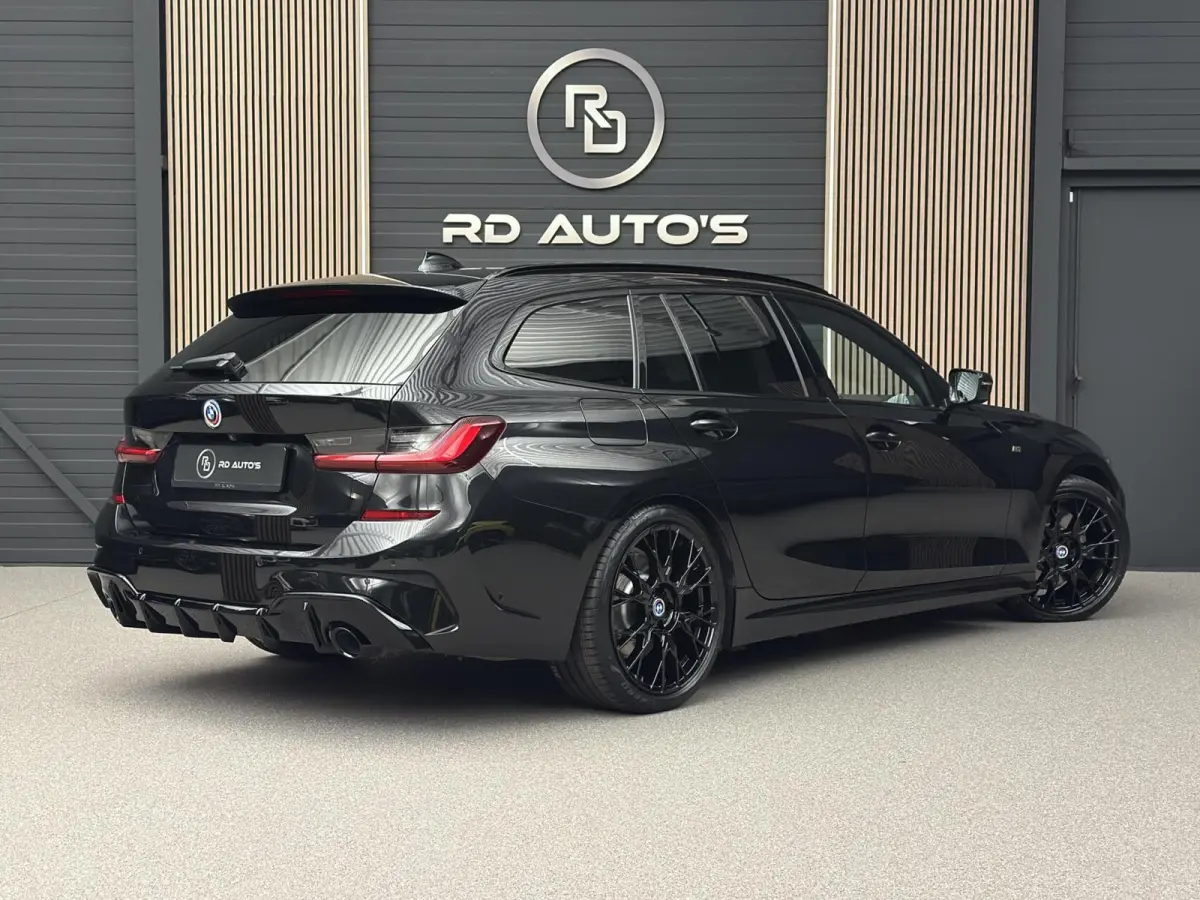 330e xDrive/ M Sport/ Laser/ Trekhaak/ M Stoelen/ H/K