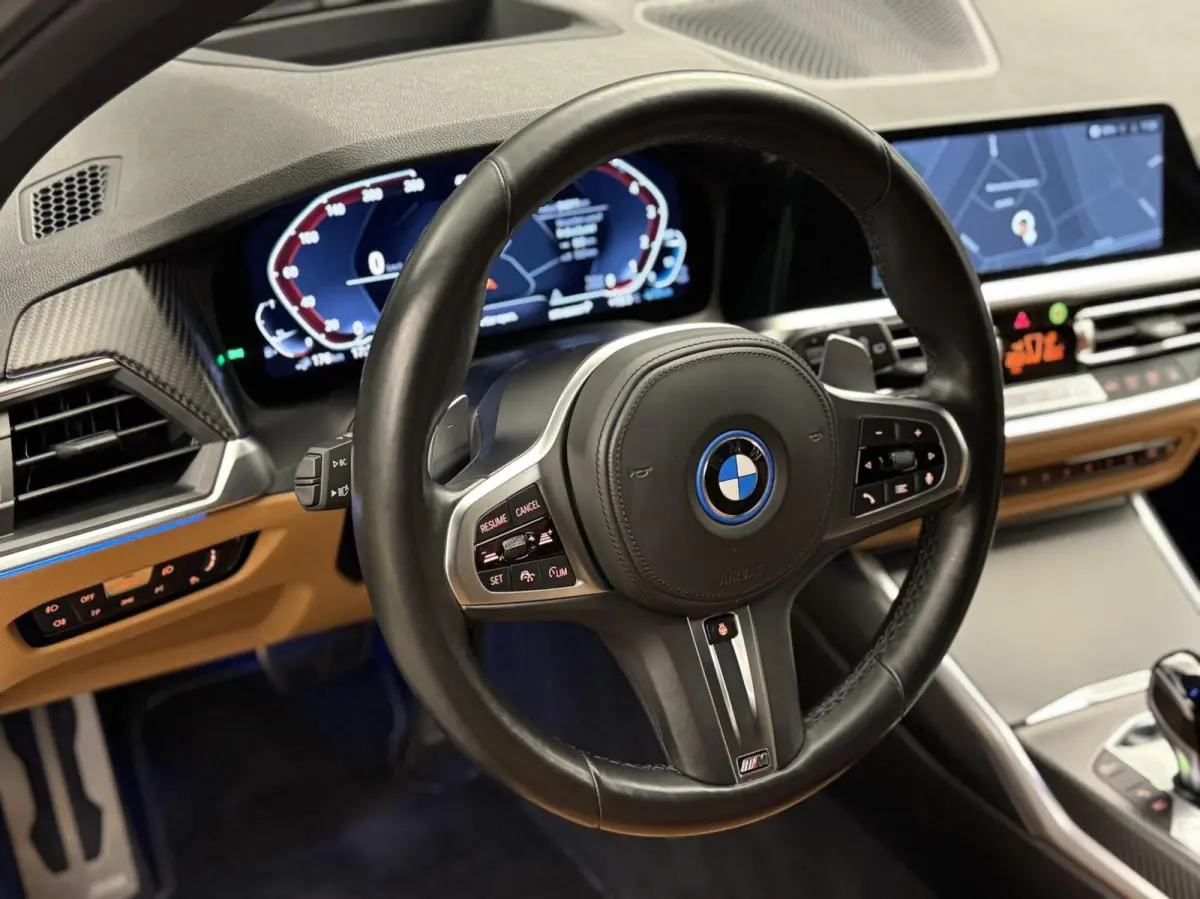 330e xDrive/ M Sport/ Laser/ Trekhaak/ M Stoelen/ H/K