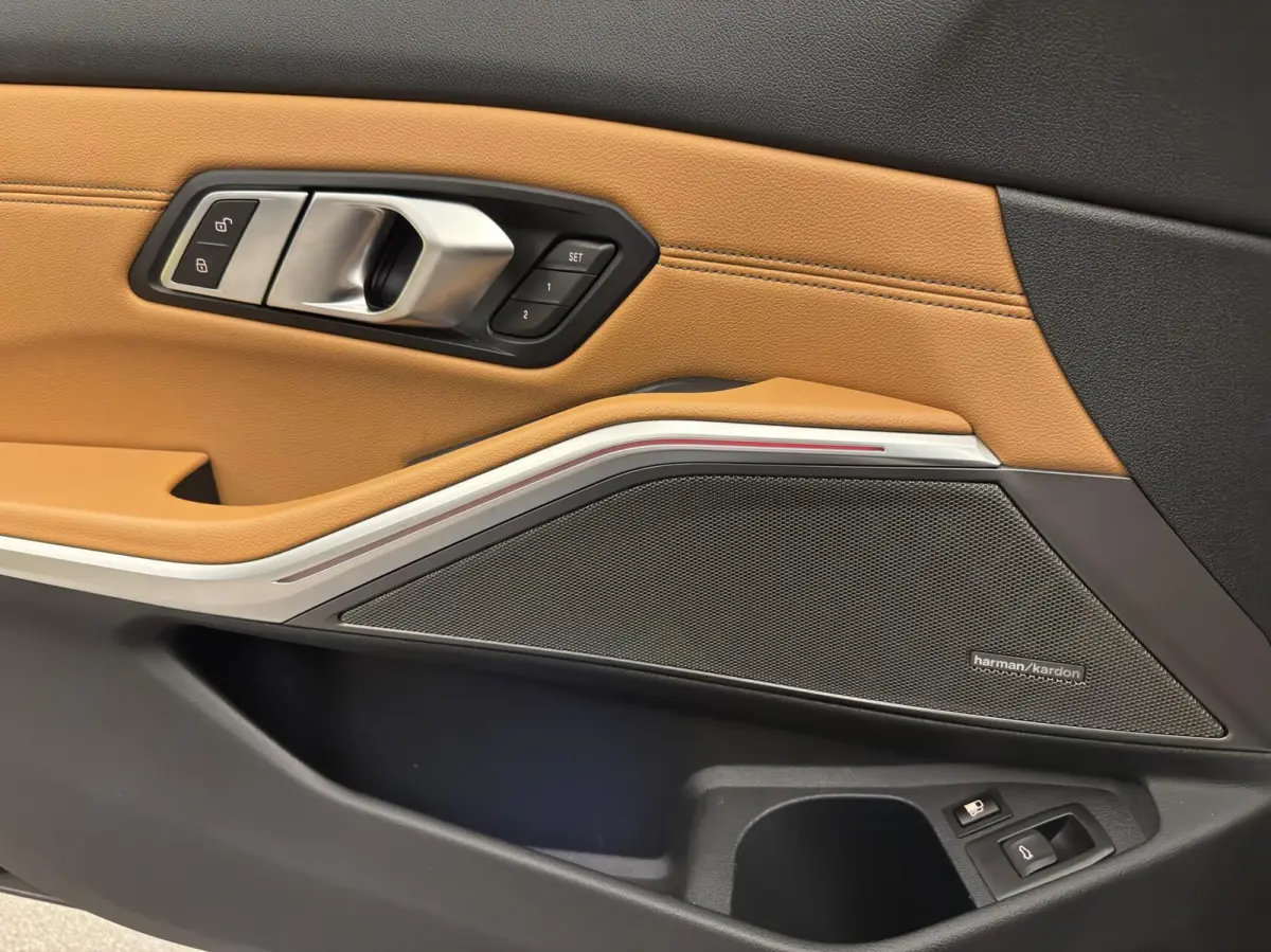 330e xDrive/ M Sport/ Laser/ Trekhaak/ M Stoelen/ H/K