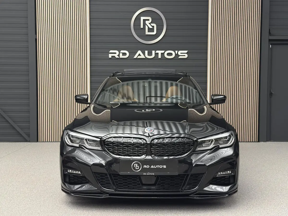 330e xDrive/ M Sport/ Laser/ Trekhaak/ M Stoelen/ H/K