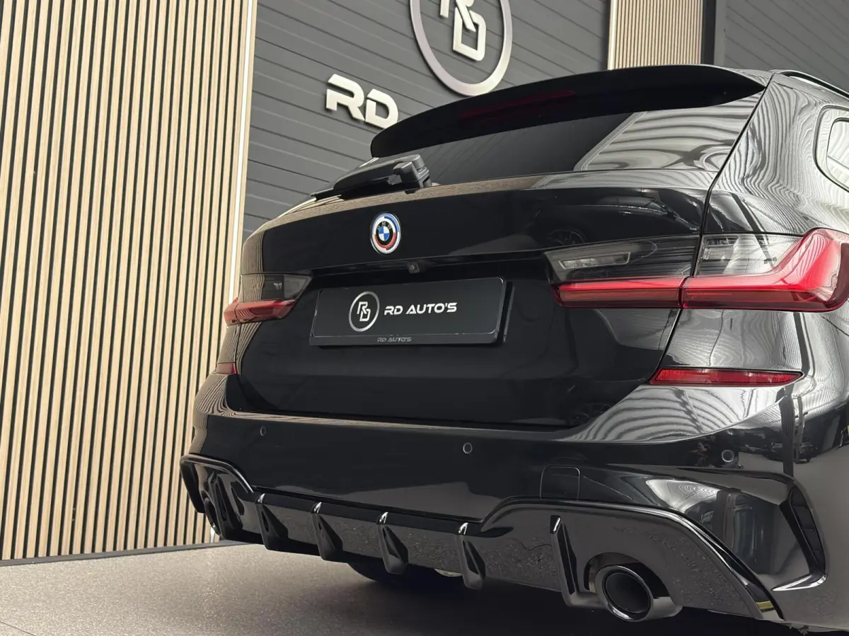 330e xDrive/ M Sport/ Laser/ Trekhaak/ M Stoelen/ H/K