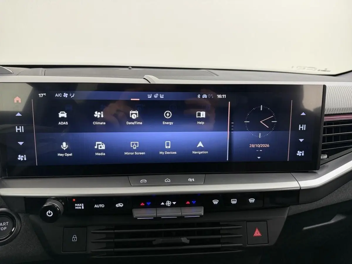 1.6 Turbo 195pk Plug-in GS ( Nieuw ) Trekhaak/Pano /Focal.Audio/360.Camera/Led.Matrix/Nav/Ad.Cruise/Winterpakket/ 8Jaar Garantie
