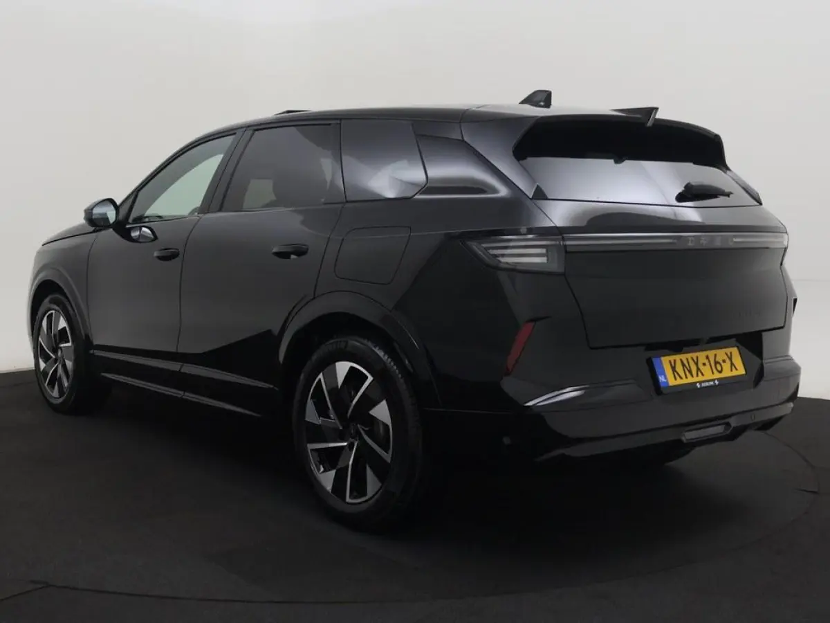 1.6 Turbo 195pk Plug-in GS ( Nieuw ) Trekhaak/Pano /Focal.Audio/360.Camera/Led.Matrix/Nav/Ad.Cruise/Winterpakket/ 8Jaar Garantie
