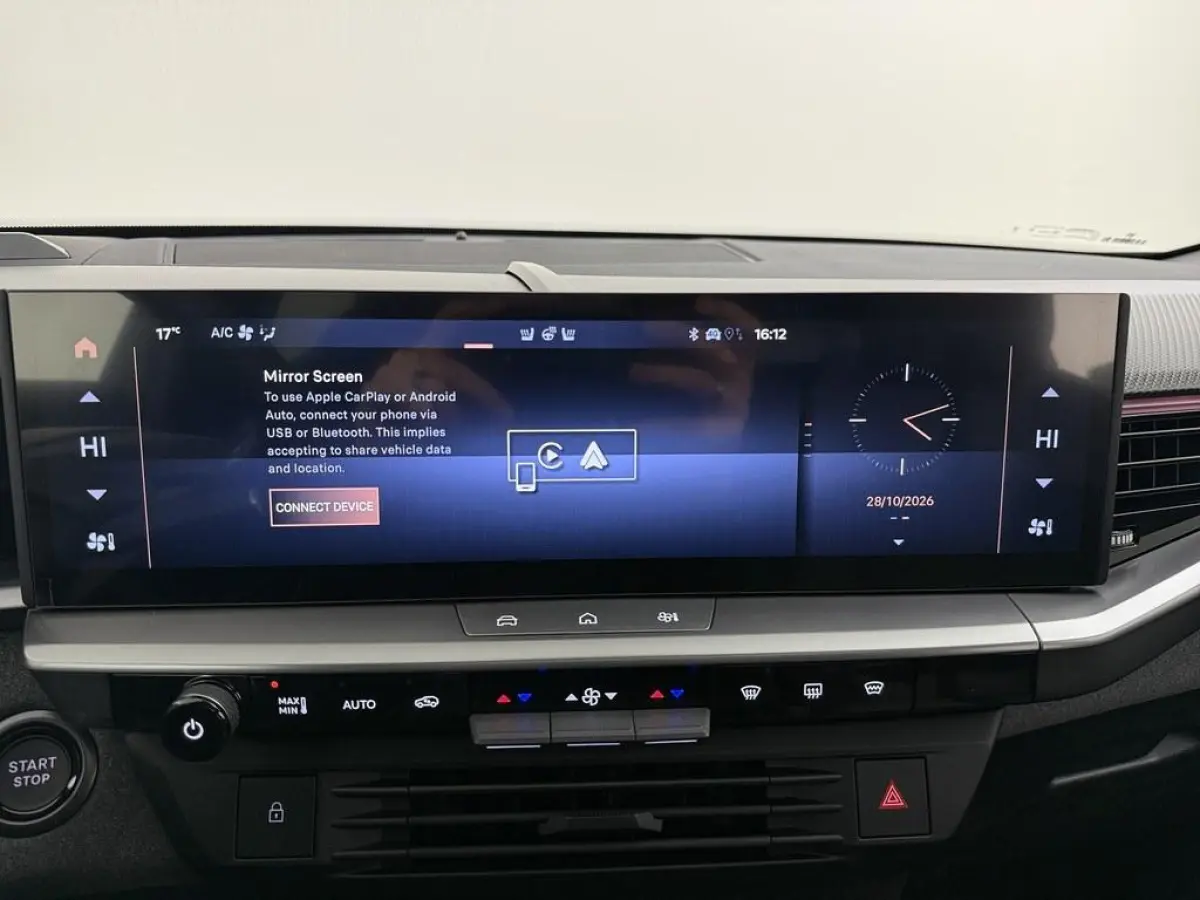 1.6 Turbo 195pk Plug-in GS ( Nieuw ) Trekhaak/Pano /Focal.Audio/360.Camera/Led.Matrix/Nav/Ad.Cruise/Winterpakket/ 8Jaar Garantie