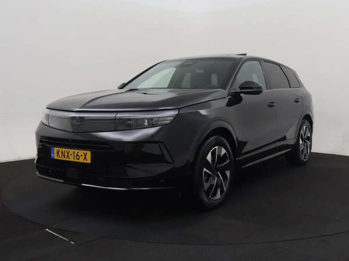 1.6 Turbo 195pk Plug-in GS ( Nieuw ) Trekhaak/Pano /Focal.Audio/360.Camera/Led.Matrix/Nav/Ad.Cruise/Winterpakket/ 8Jaar Garantie