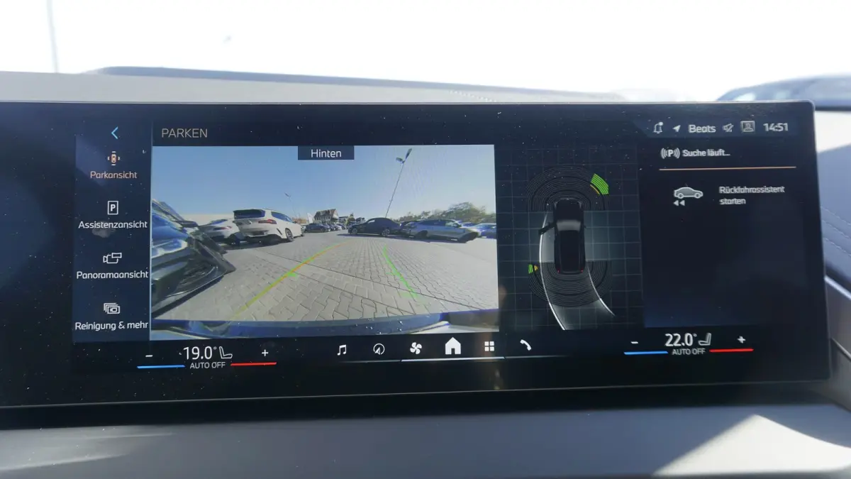 30e xDrive M-SPORT ** ADAPT. LED, LEDER, PANO, TREKH, MEMORY, DRIV. ASS+, 20-inch LMV ** Ex BMW-AG ** ** INFORMEER OOK NAAR ONZE AANTREKKELIJKE FINANCIAL-LEASE TARIEVEN **