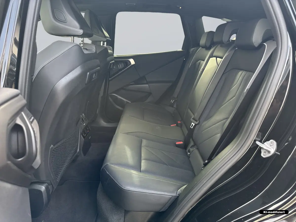 30e xDrive M-SPORT ** ADAPT. LED, LEDER, PANO, TREKH, MEMORY, DRIV. ASS+, 20-inch LMV ** Ex BMW-AG ** ** INFORMEER OOK NAAR ONZE AANTREKKELIJKE FINANCIAL-LEASE TARIEVEN **