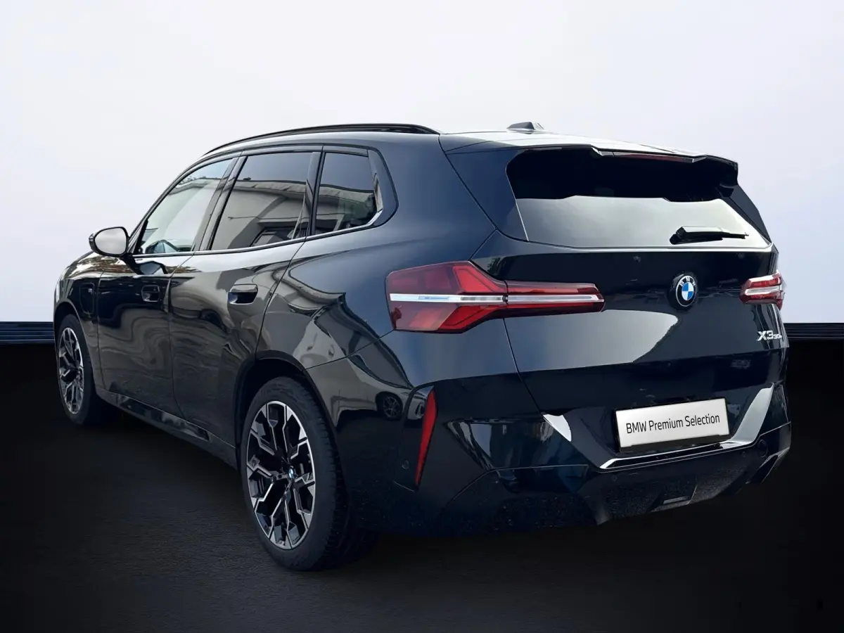 30e xDrive M-SPORT ** ADAPT. LED, LEDER, PANO, TREKH, MEMORY, DRIV. ASS+, 20-inch LMV ** Ex BMW-AG ** ** INFORMEER OOK NAAR ONZE AANTREKKELIJKE FINANCIAL-LEASE TARIEVEN **
