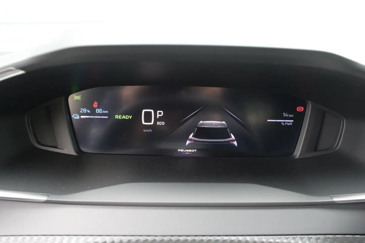 Allure | Active Safety Brake met camera en radar (automatisch noodremsysteem) met Distance Alert (waarschuwing dreigende aanrijding) | Advanced Active Safety Brake met camera en radar | Clim