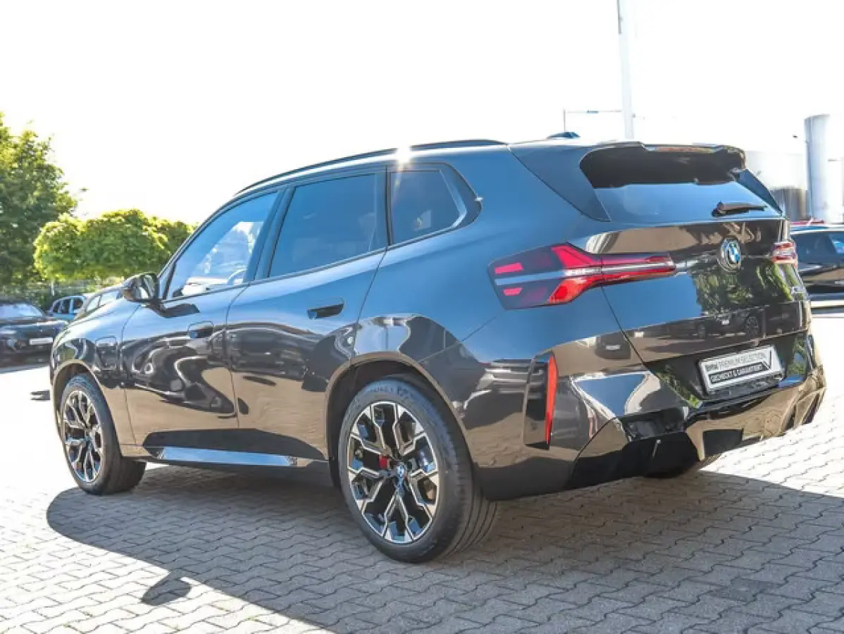 30e xDrive M-SPORT Pro ** ADAPT. LED, BEIGE LEDER, PANO, TREKH, MEMORY, DRIV. ASS+, 20-inch LMV ** Ex BMW-AG ** ** INFORMEER OOK NAAR ONZE AANTREKKELIJKE FINANCIAL-LEASE TARIEVEN **