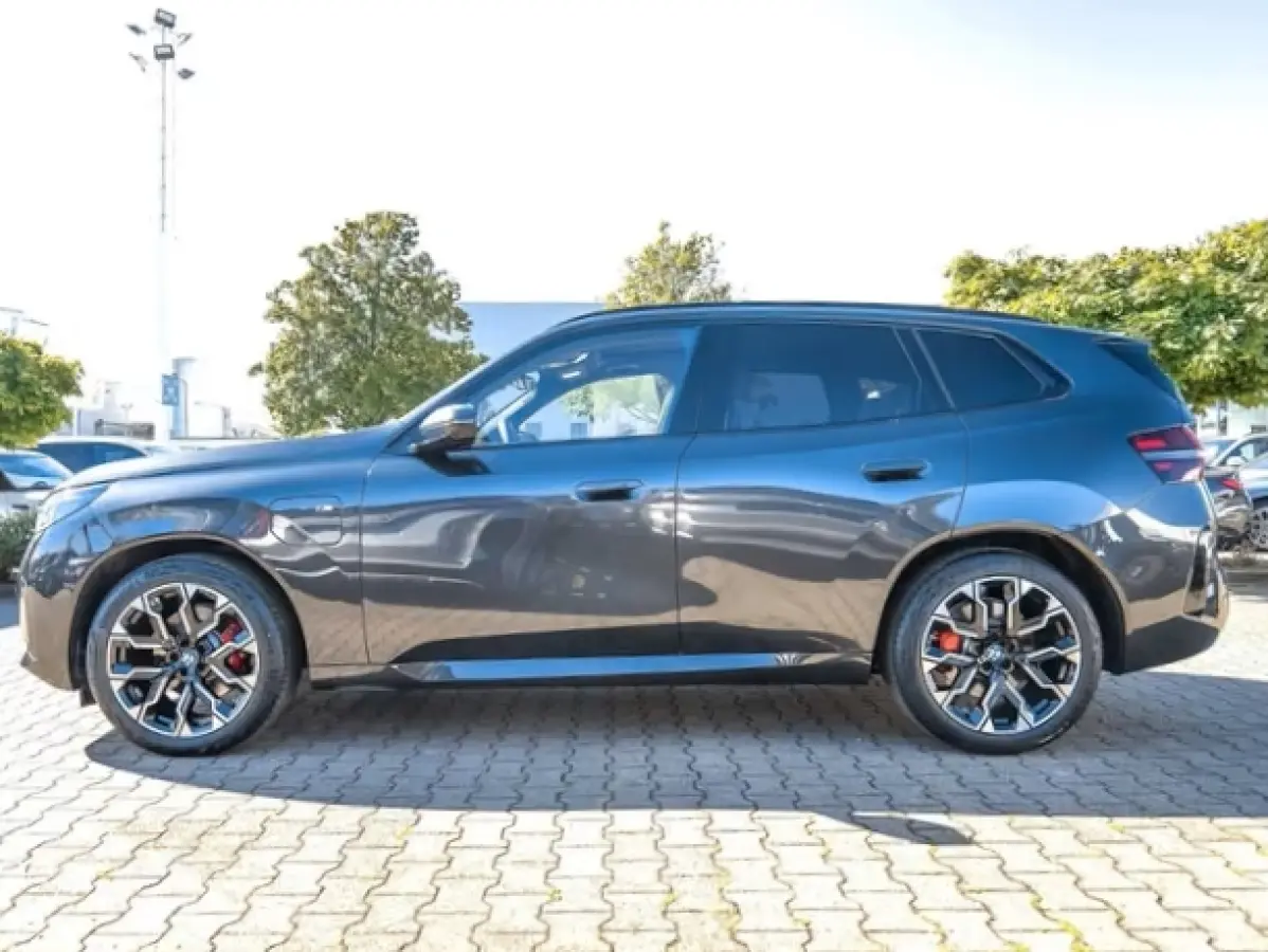 30e xDrive M-SPORT Pro ** ADAPT. LED, BEIGE LEDER, PANO, TREKH, MEMORY, DRIV. ASS+, 20-inch LMV ** Ex BMW-AG ** ** INFORMEER OOK NAAR ONZE AANTREKKELIJKE FINANCIAL-LEASE TARIEVEN **