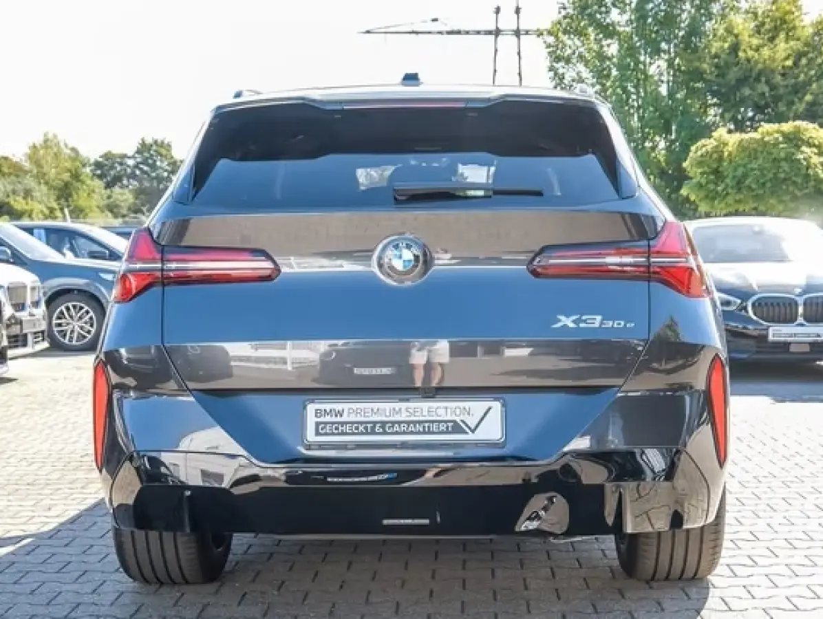 30e xDrive M-SPORT Pro ** ADAPT. LED, BEIGE LEDER, PANO, TREKH, MEMORY, DRIV. ASS+, 20-inch LMV ** Ex BMW-AG ** ** INFORMEER OOK NAAR ONZE AANTREKKELIJKE FINANCIAL-LEASE TARIEVEN **