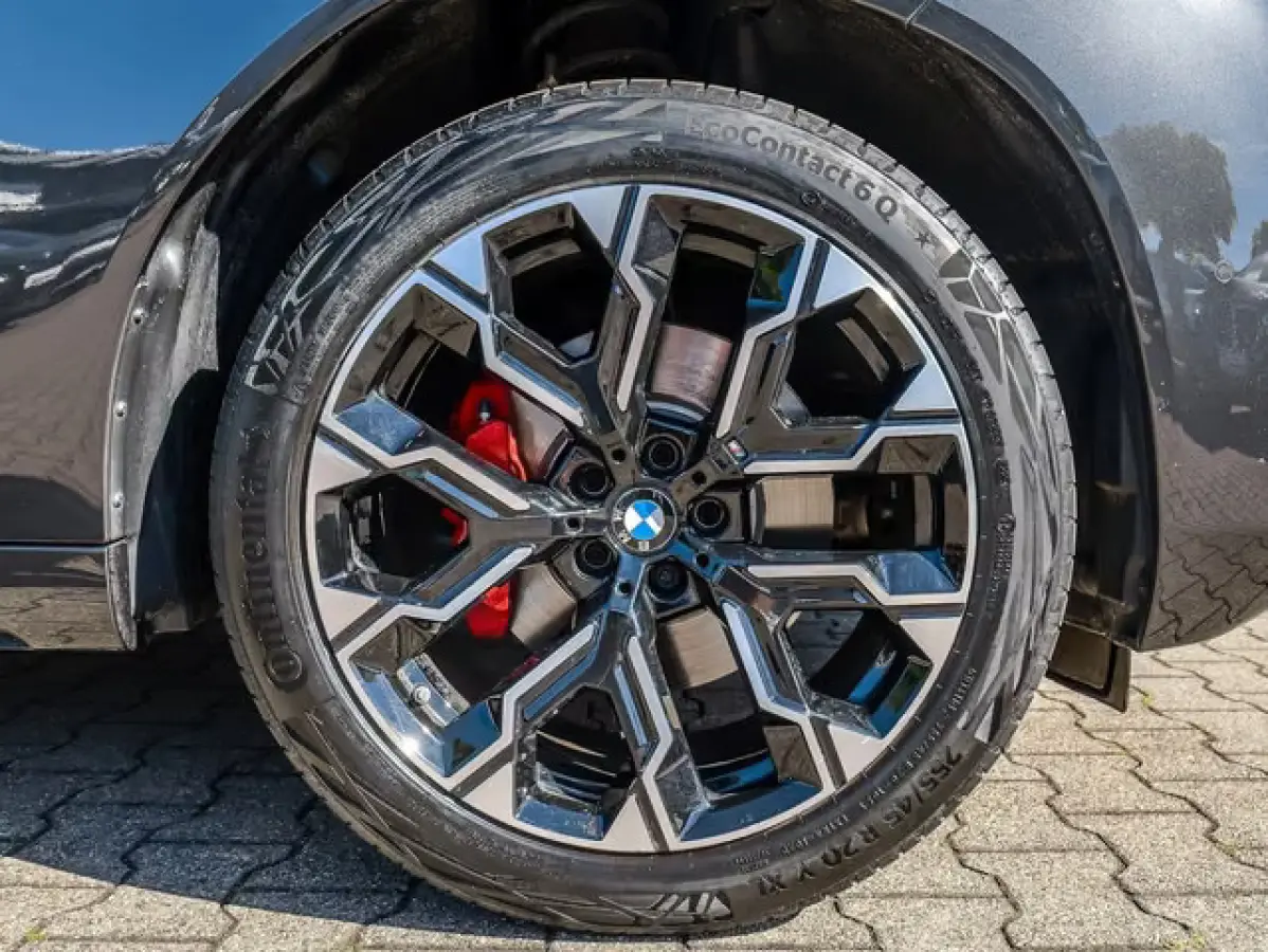 30e xDrive M-SPORT Pro ** ADAPT. LED, BEIGE LEDER, PANO, TREKH, MEMORY, DRIV. ASS+, 20-inch LMV ** Ex BMW-AG ** ** INFORMEER OOK NAAR ONZE AANTREKKELIJKE FINANCIAL-LEASE TARIEVEN **