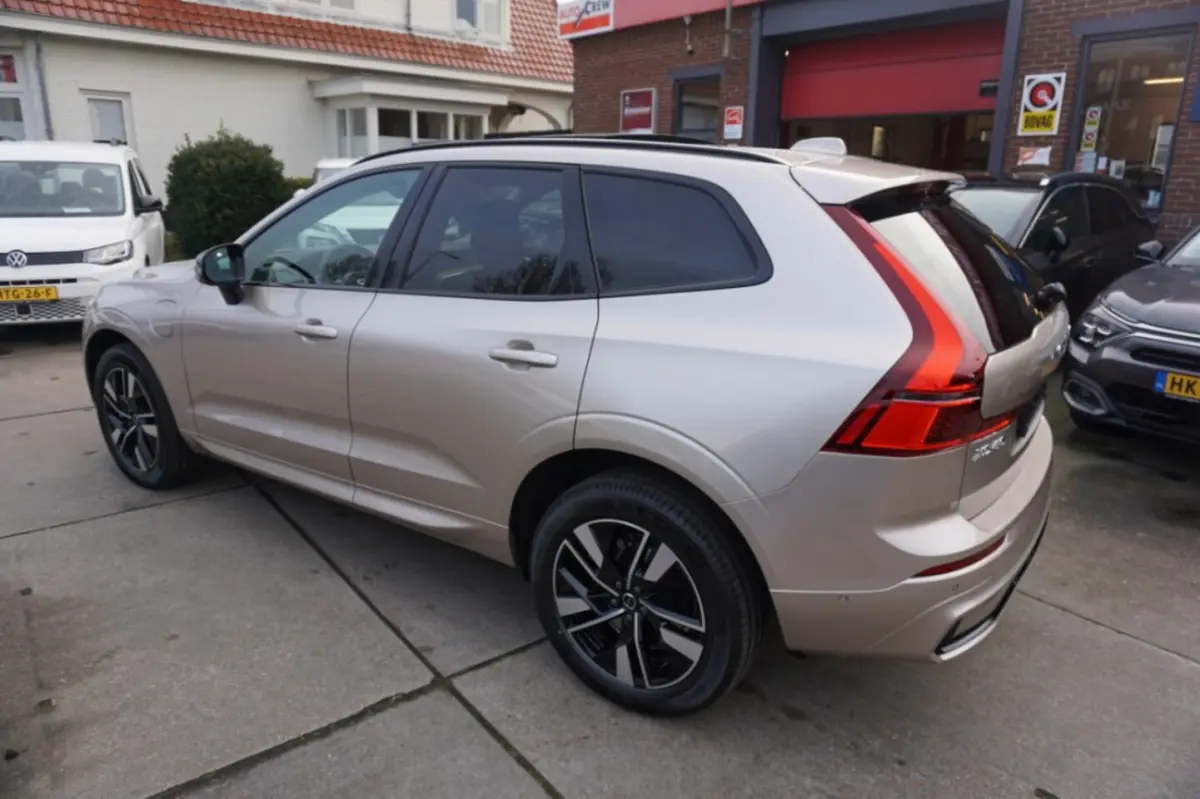 T8 Plug-In Hybrid 455pk Automaat AWD Plus Dark Panoramadak El.trekhaak