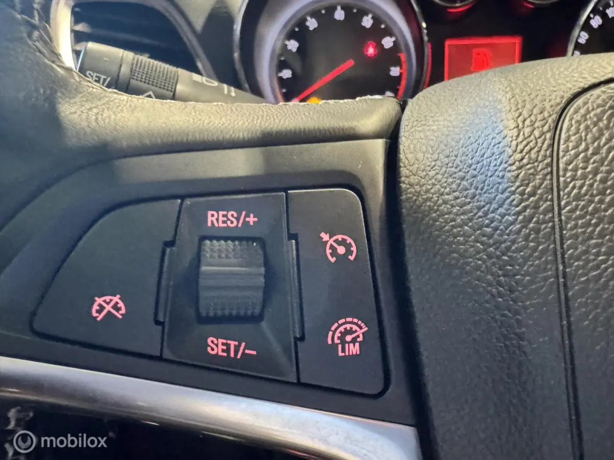 1.4 T Cosmo AUTOMAAT 67.000KM NIEUWSTAAT APK 8/27