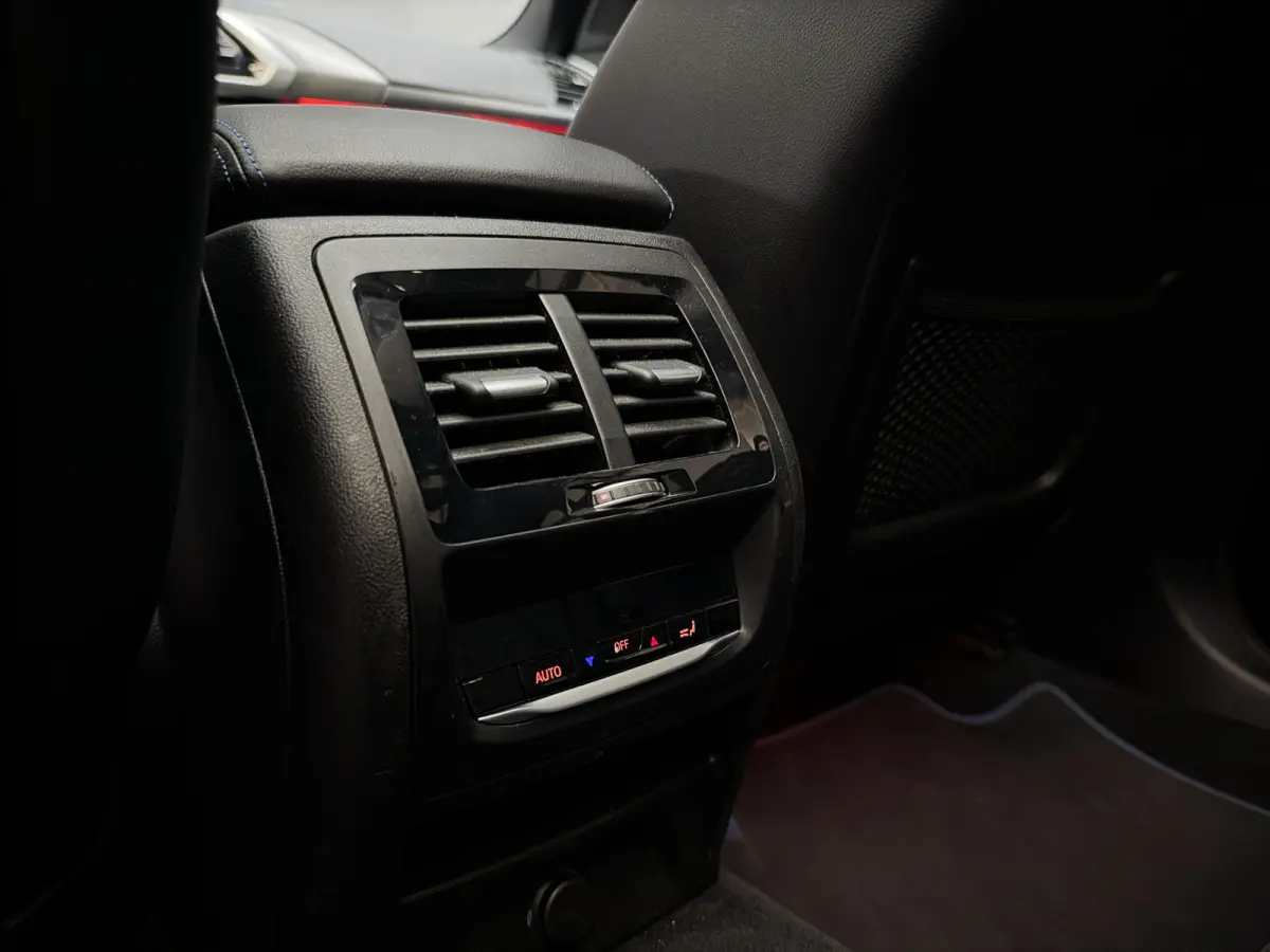 xDrive20i High Executive M-Sport Pano | 360 | Headup | Keyless | 20" | LED