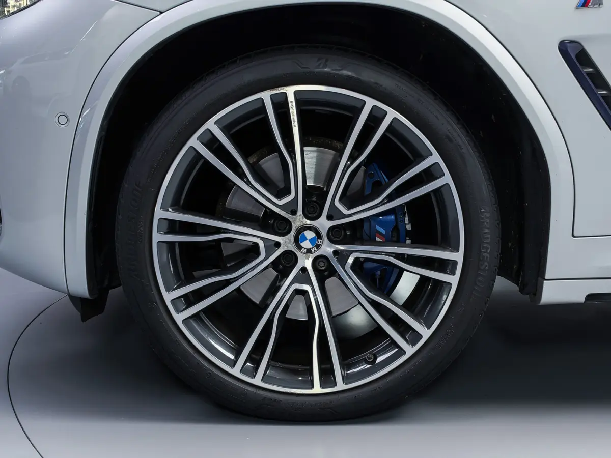 xDrive20i High Executive M-Sport Pano | 360 | Headup | Keyless | 20" | LED