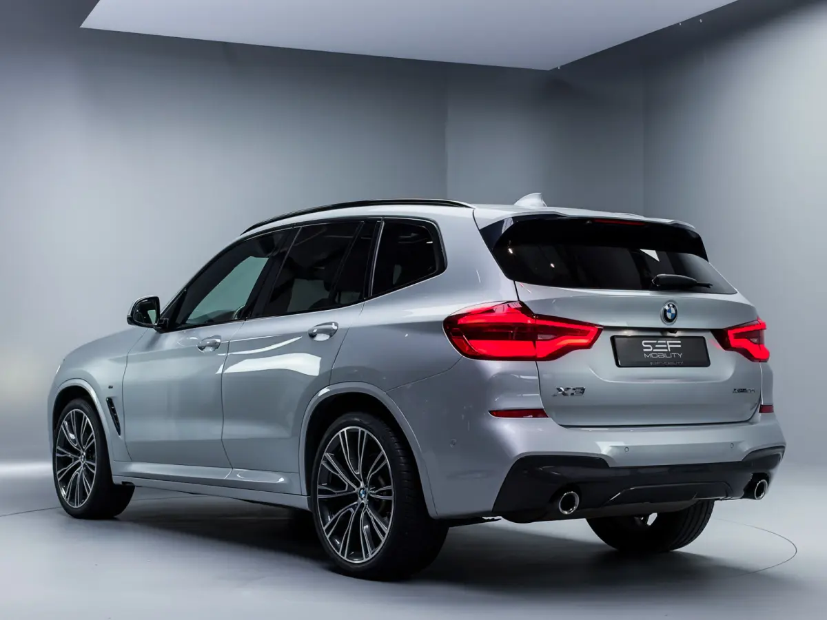 xDrive20i High Executive M-Sport Pano | 360 | Headup | Keyless | 20" | LED