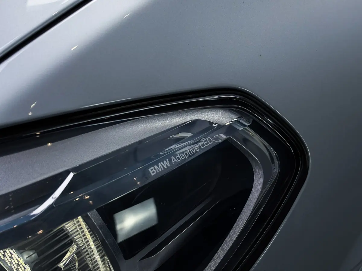 xDrive20i High Executive M-Sport Pano | 360 | Headup | Keyless | 20" | LED
