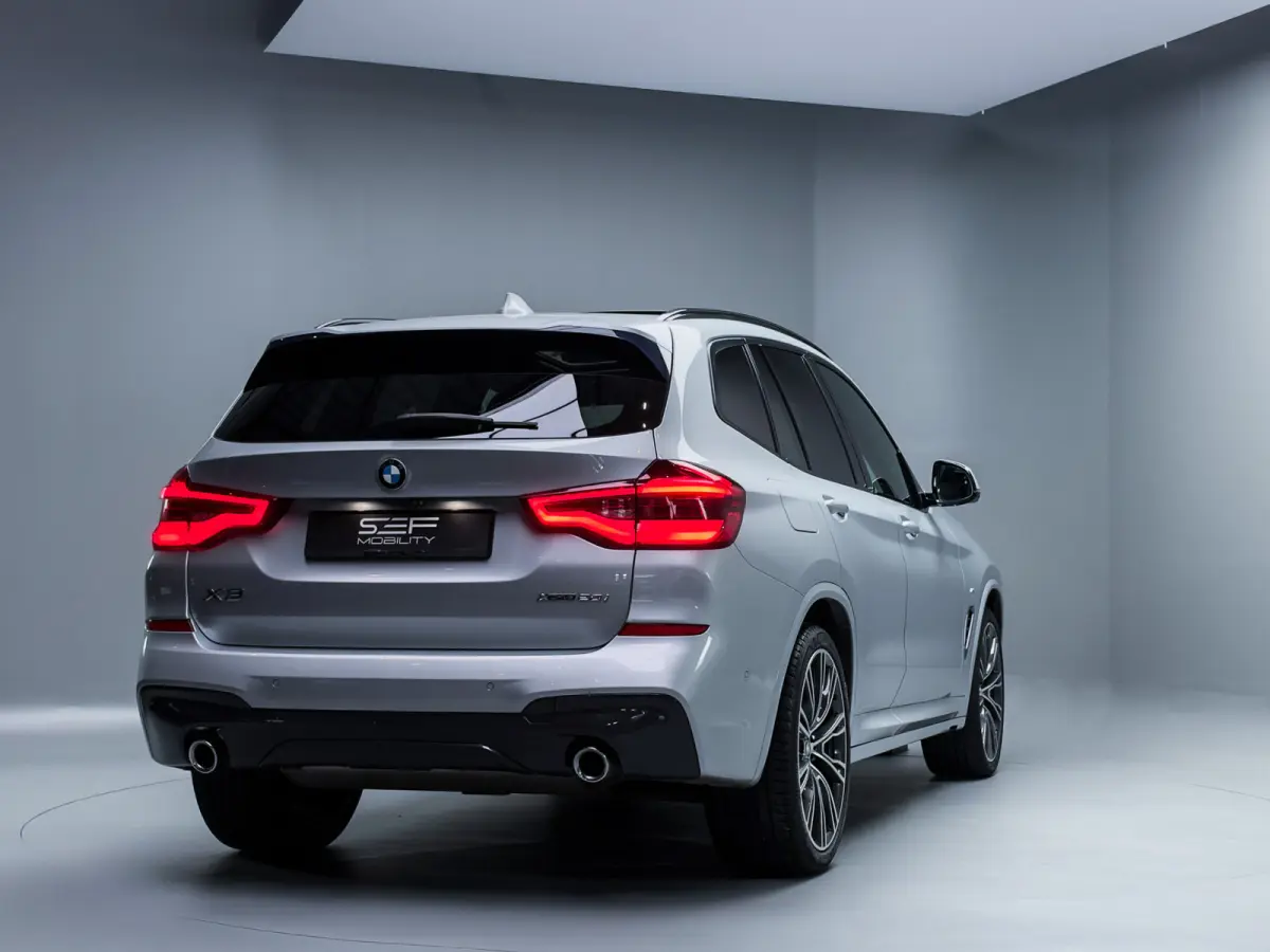 xDrive20i High Executive M-Sport Pano | 360 | Headup | Keyless | 20" | LED