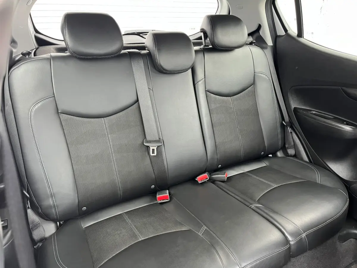 1.0 EcoFLEX Innovation Clima - Lm velgen - NAP - Carplay - privacy glass - isofix - parkeersensoren