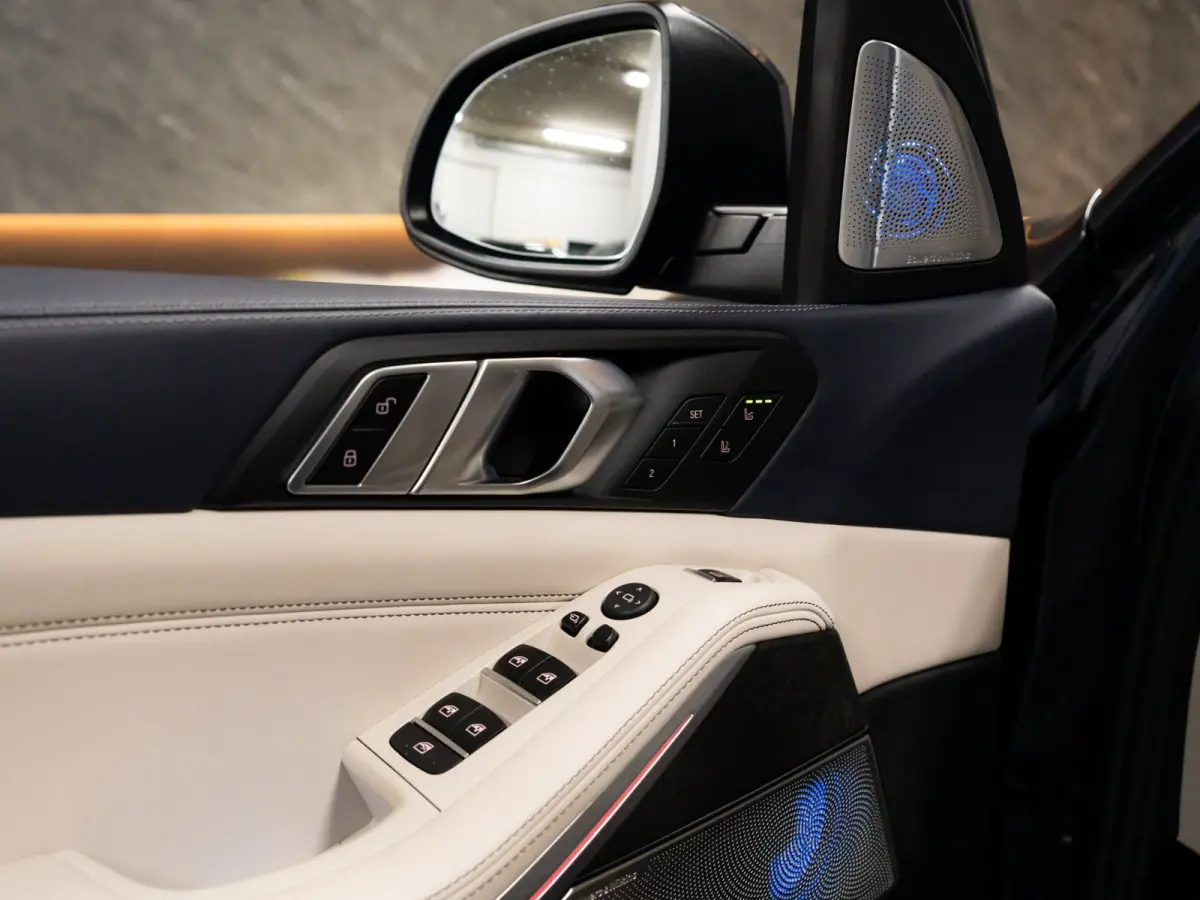 XDrive45e High Executive|B&W|Sky Lounge|Individual|Massage|Laser|360|Full