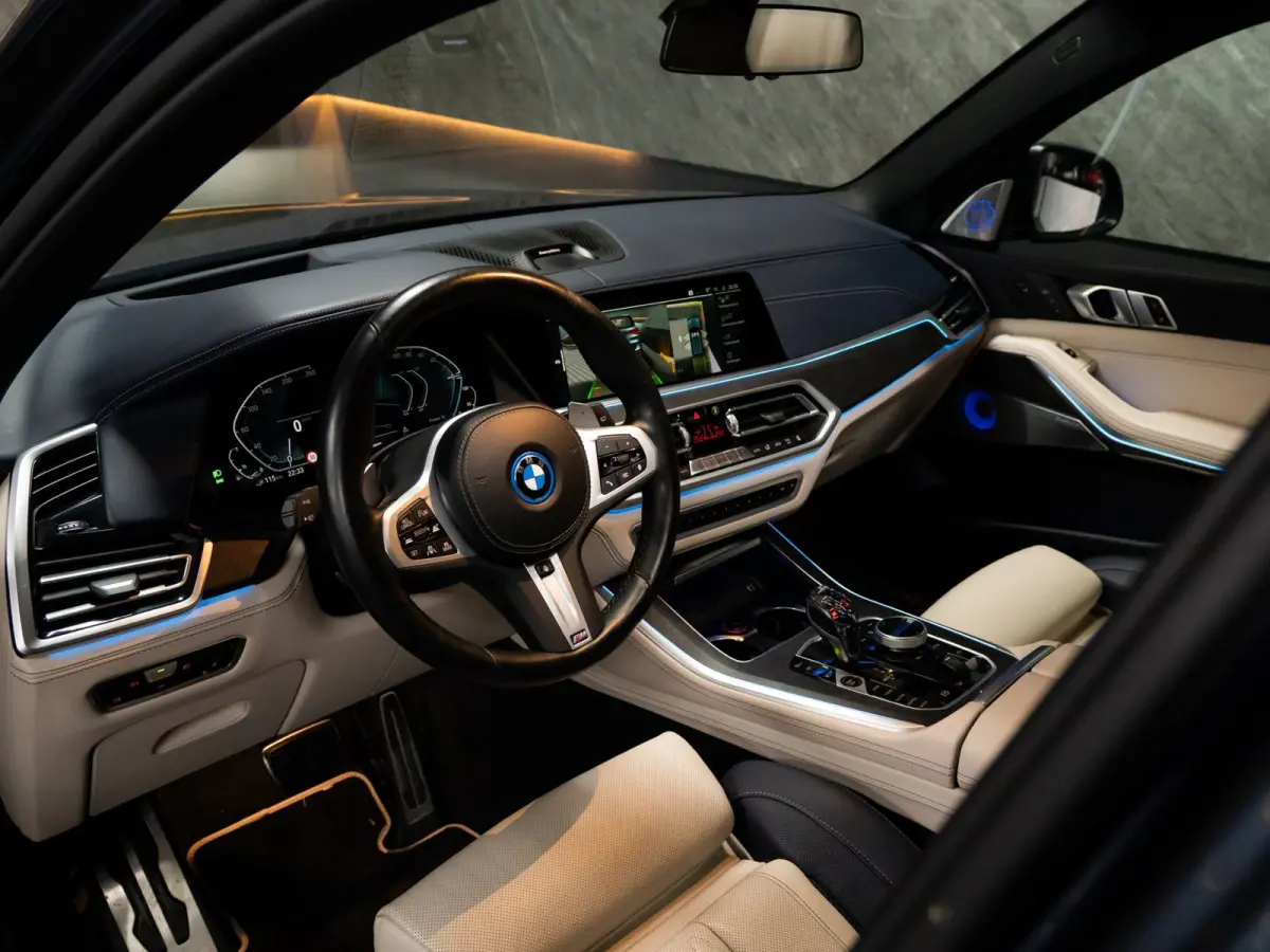 XDrive45e High Executive|B&W|Sky Lounge|Individual|Massage|Laser|360|Full
