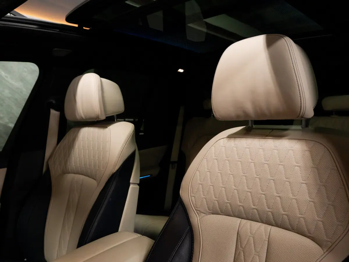 XDrive45e High Executive|B&W|Sky Lounge|Individual|Massage|Laser|360|Full