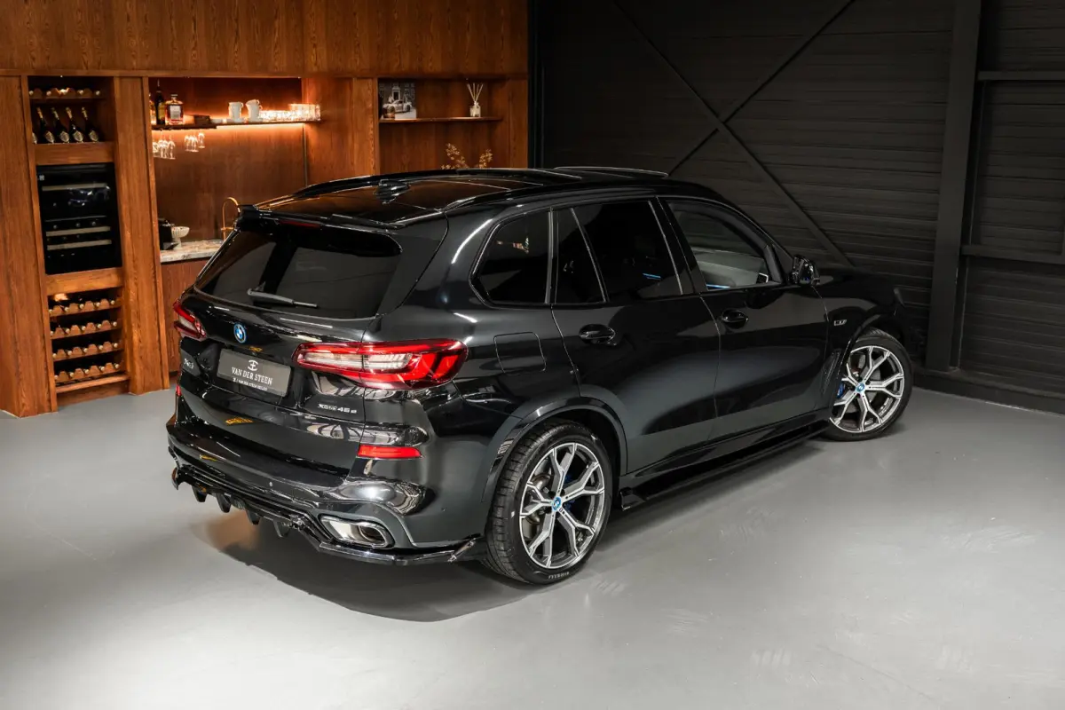xDrive45e High Executive M Sport | Stoelventilatie | Maxton | HUD | Adapt. Cruise