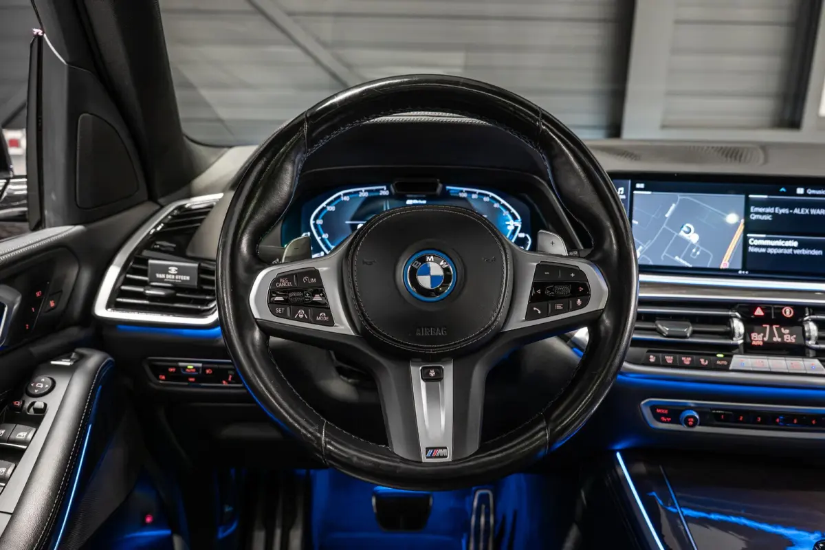 xDrive45e High Executive M Sport | Stoelventilatie | Maxton | HUD | Adapt. Cruise